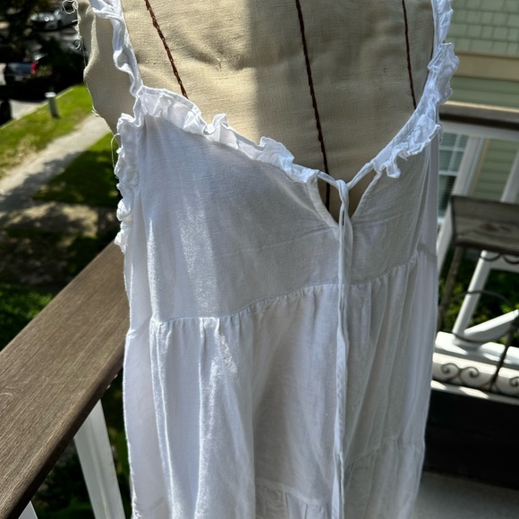 J Crew midi dress. Large. Ruffle detail. Front ties.